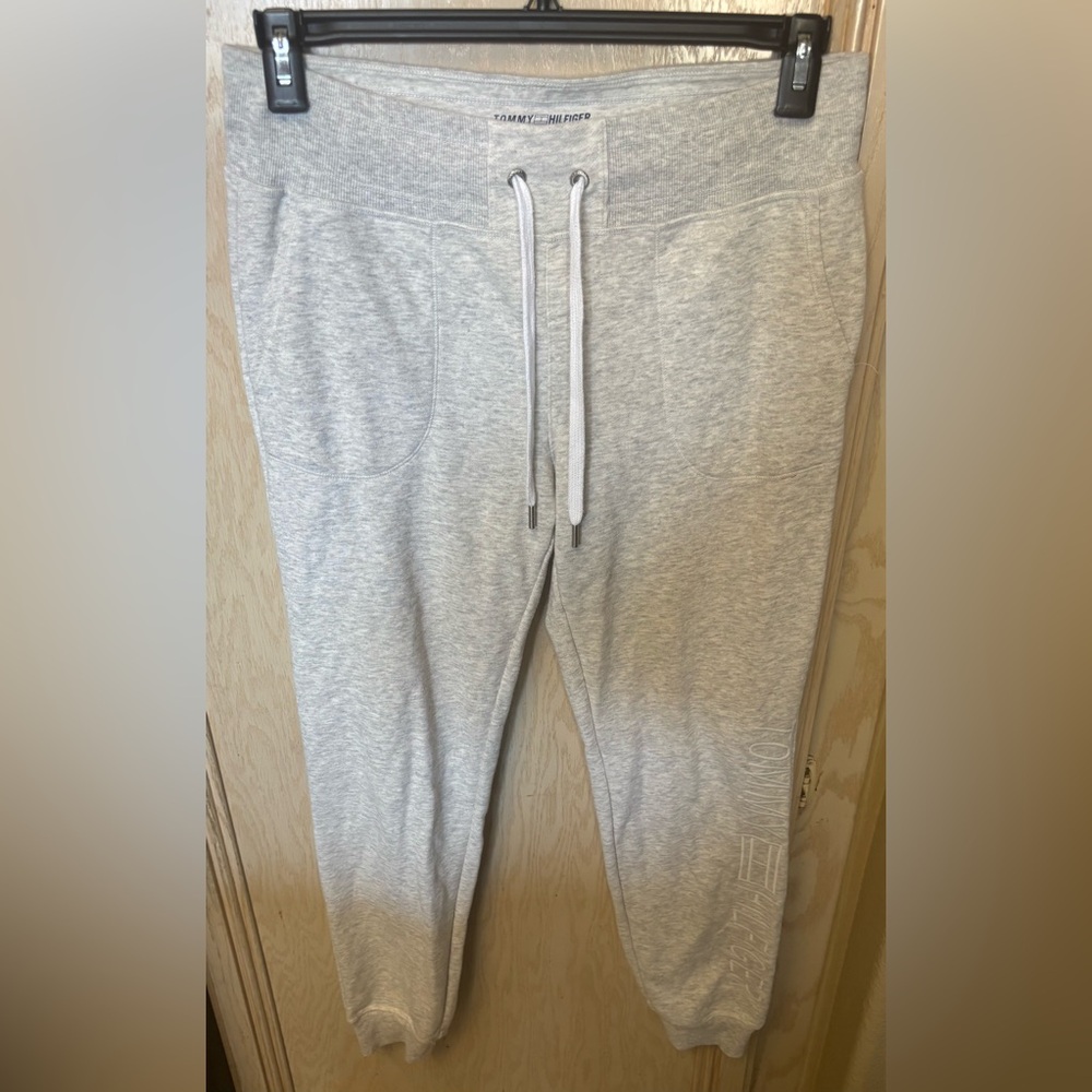 Tommy Hilfiger Sport Jogger‎ Pants Gray Women's Embroidered Sz Medium Loungewear